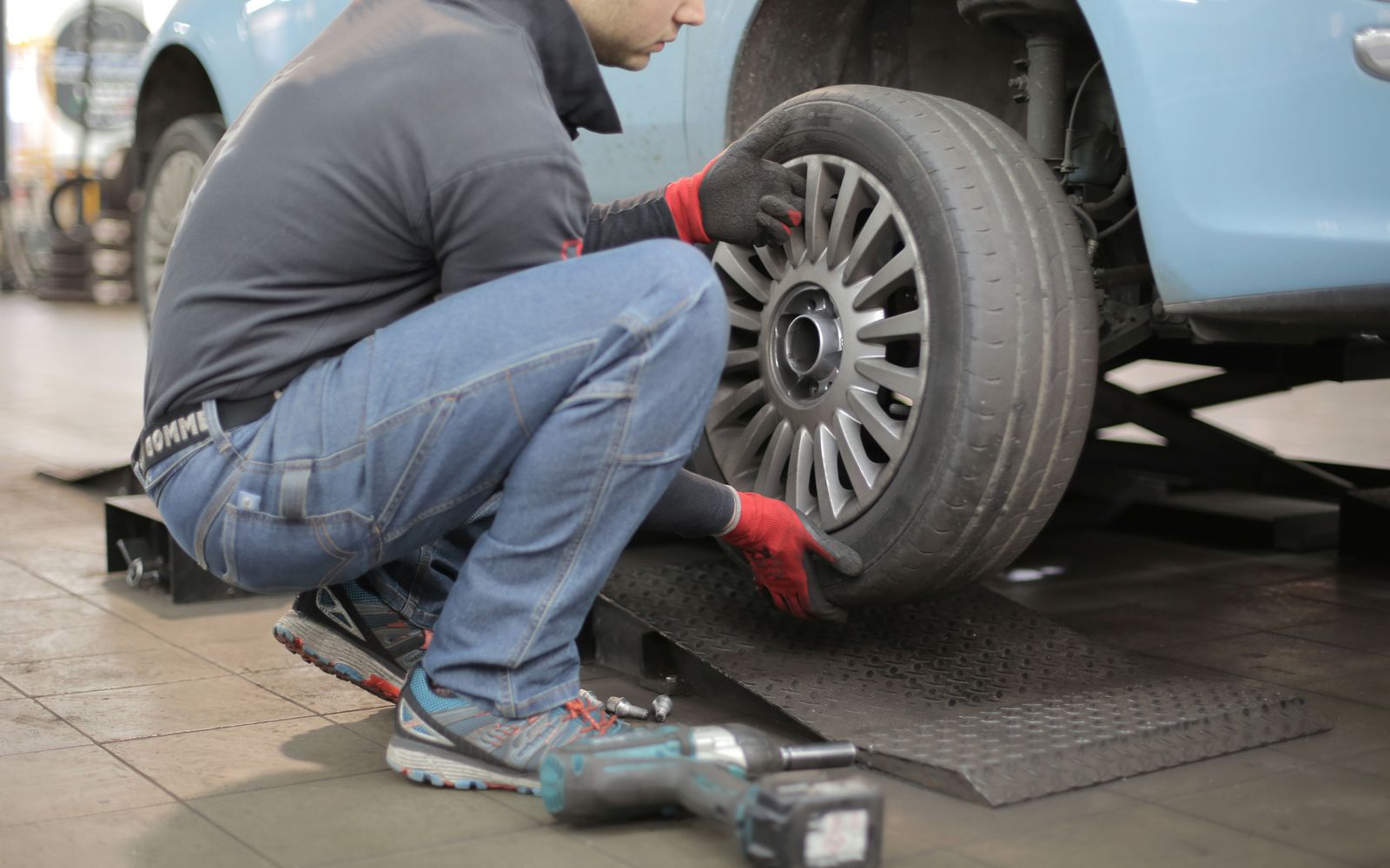 tyre fitting in Maidenhead - Wish Tyres & Autocare